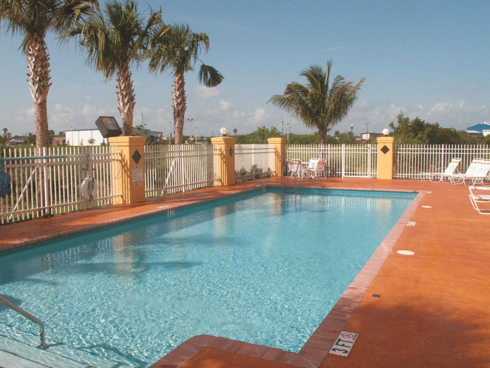 מלון פורט פירס La Quinta By Wyndham Ft. Pierce מראה חיצוני תמונה