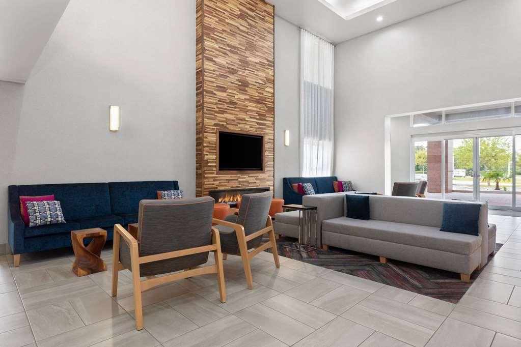 מלון פורט פירס La Quinta By Wyndham Ft. Pierce מראה פנימי תמונה